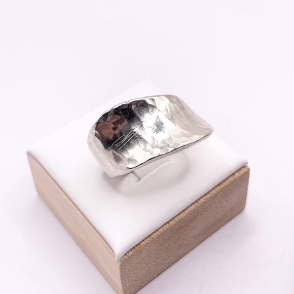 Size 9 Sterling Silver Hammered Ring - Picture 4 of 8